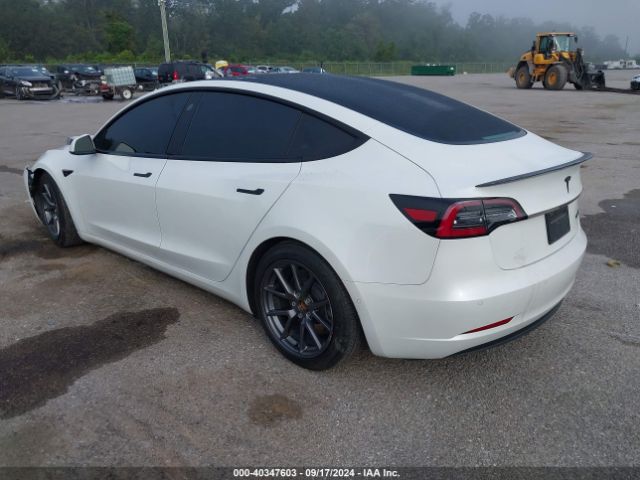 Photo 2 VIN: 5YJ3E1EB7MF903400 - TESLA MODEL 3 