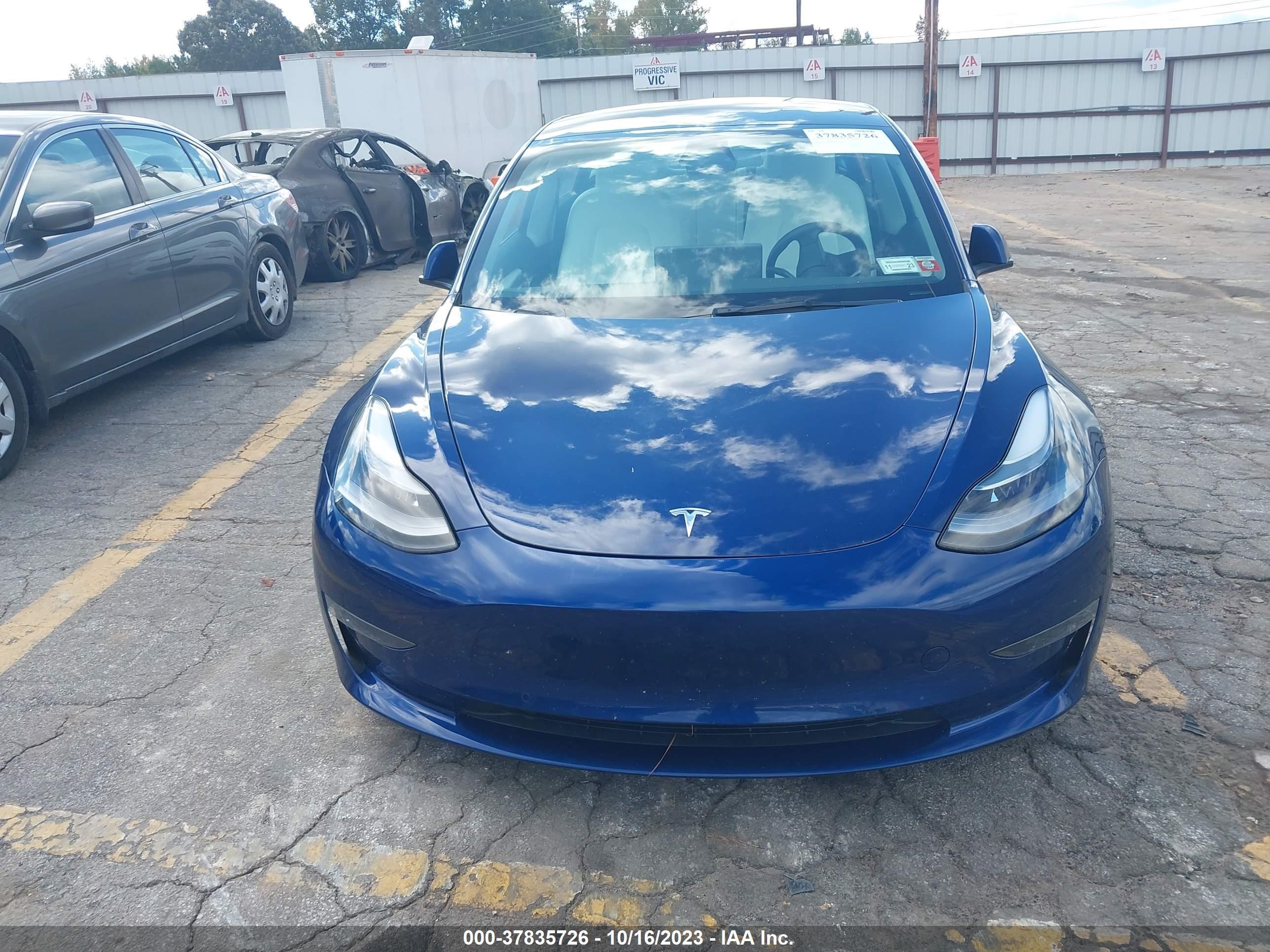 Photo 11 VIN: 5YJ3E1EB7NF111037 - TESLA MODEL 3 