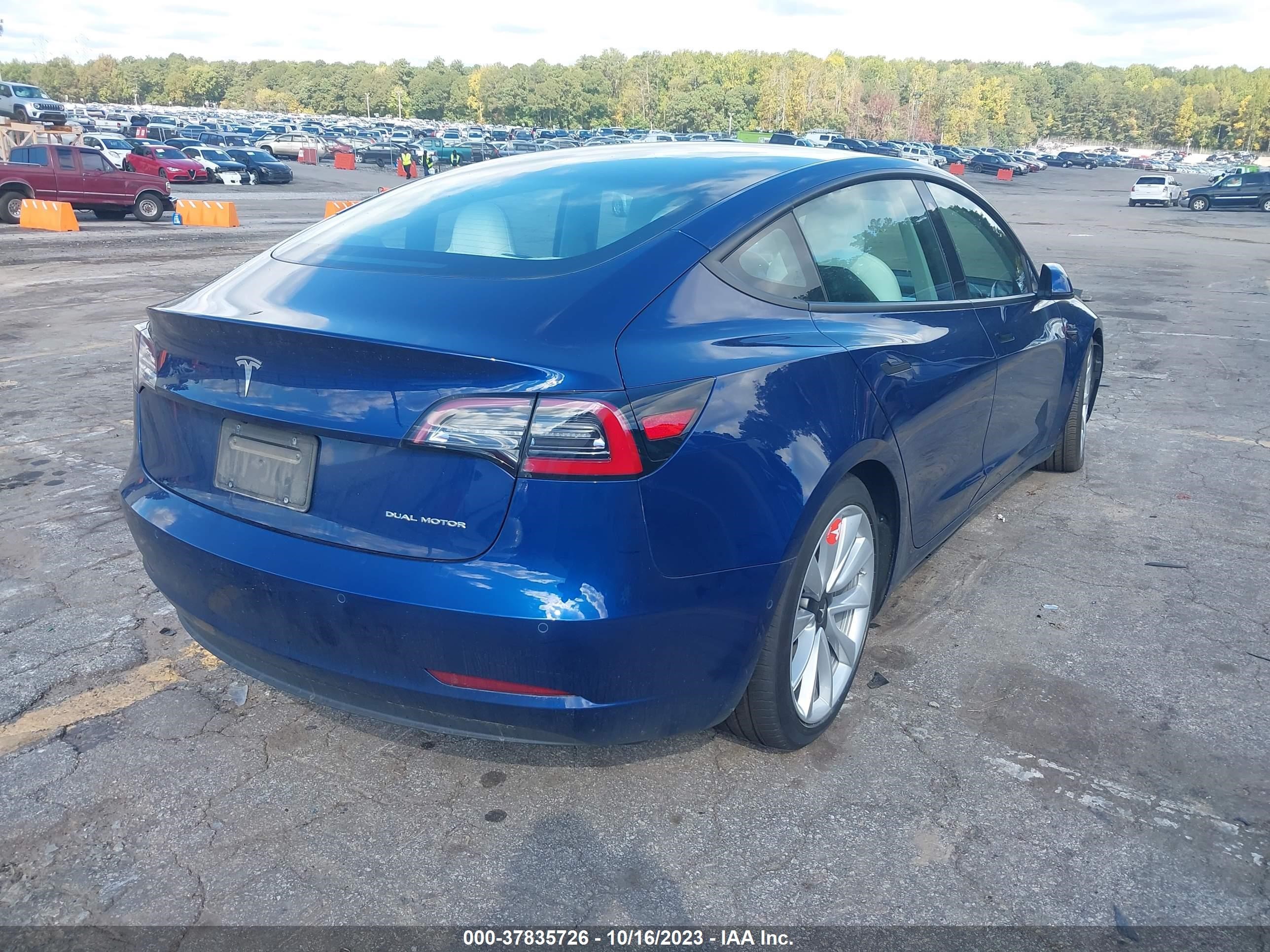 Photo 3 VIN: 5YJ3E1EB7NF111037 - TESLA MODEL 3 