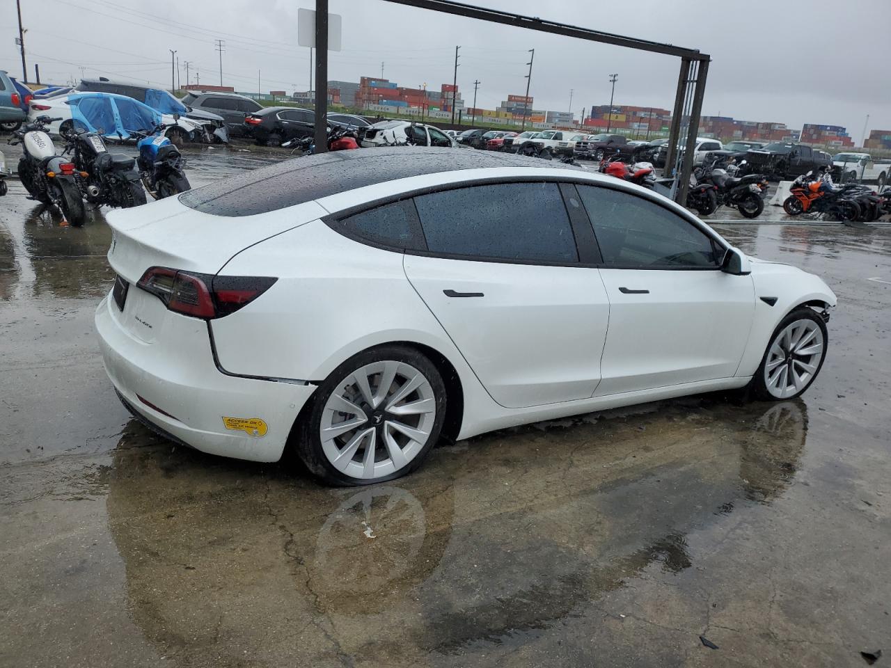 Photo 2 VIN: 5YJ3E1EB7NF181587 - TESLA MODEL 3 