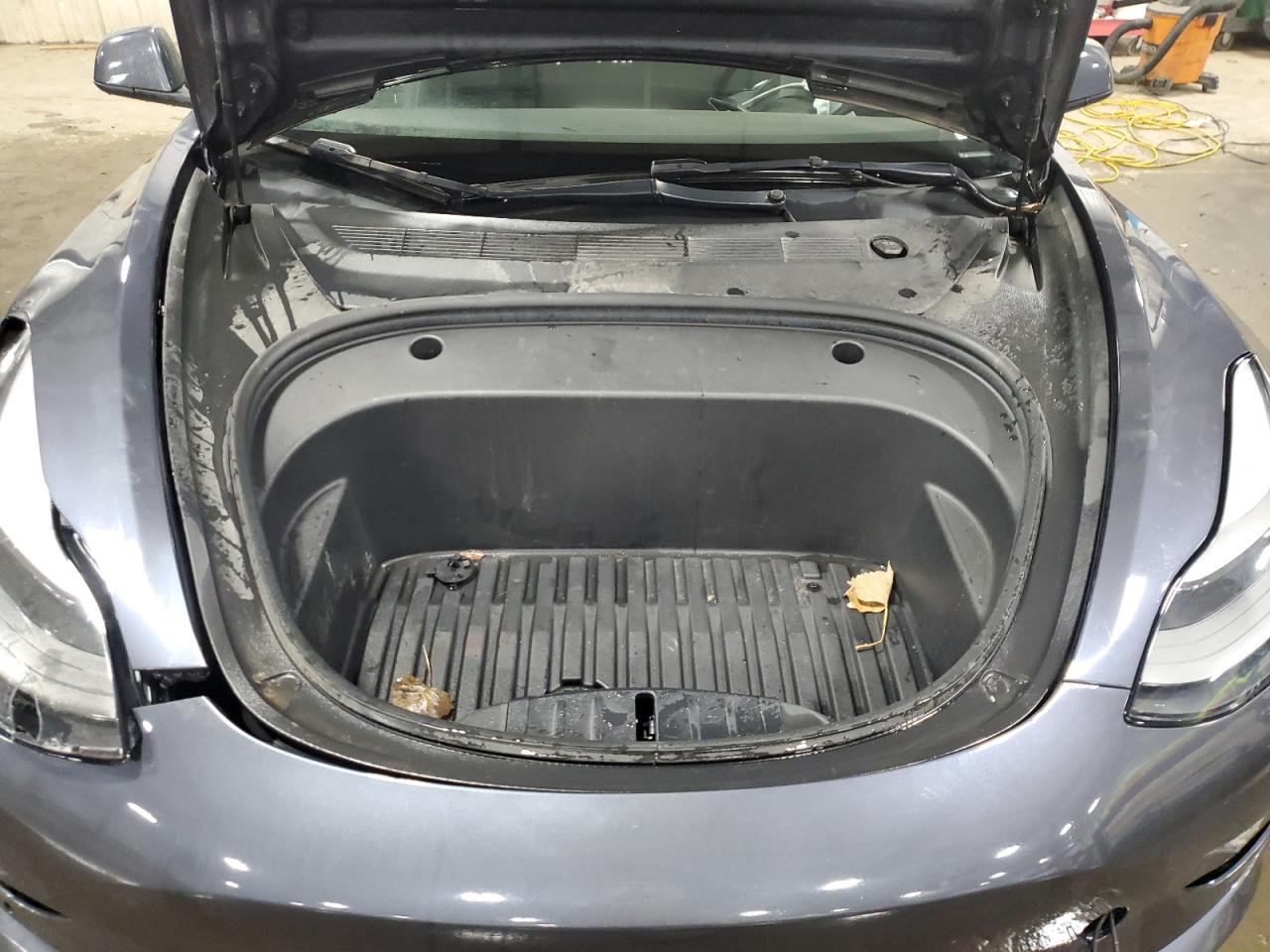 Photo 10 VIN: 5YJ3E1EB7NF185946 - TESLA MODEL 3 