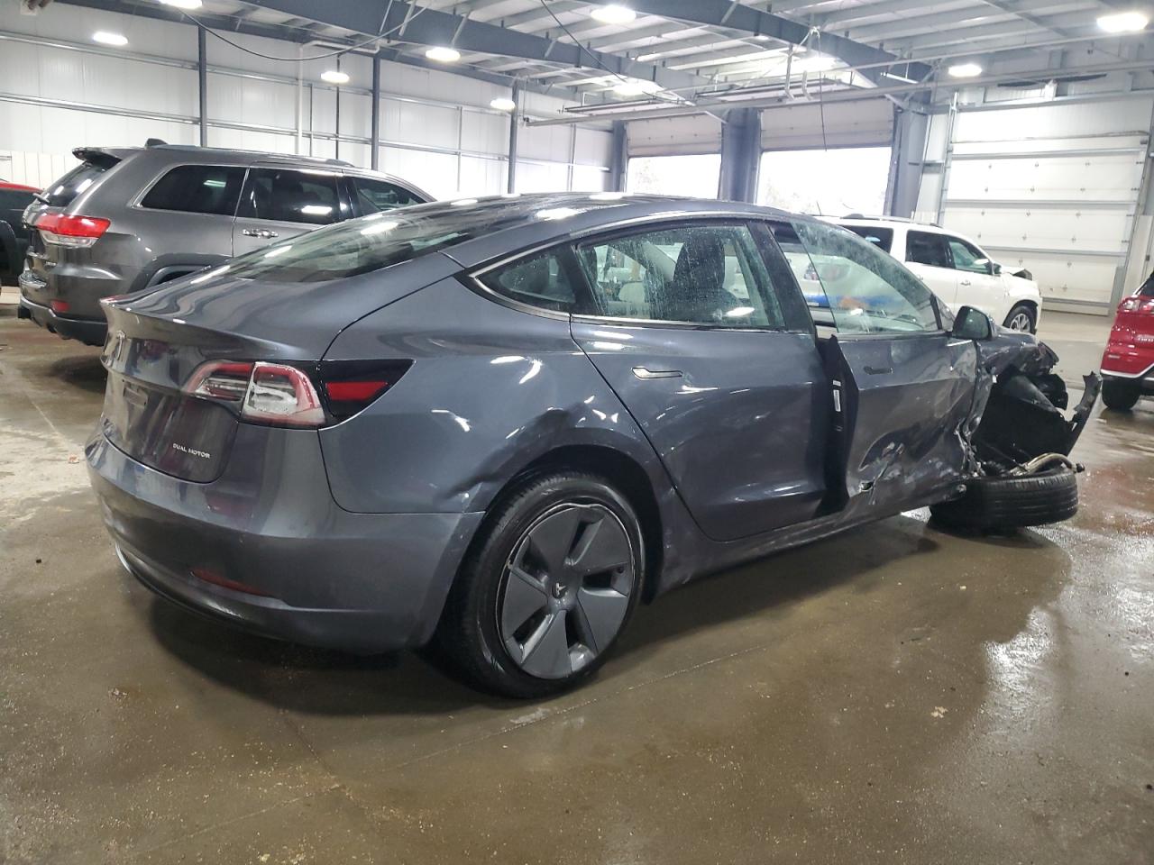 Photo 2 VIN: 5YJ3E1EB7NF185946 - TESLA MODEL 3 