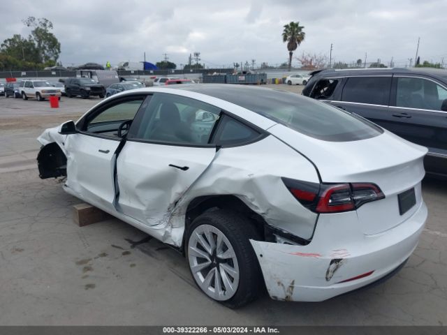 Photo 2 VIN: 5YJ3E1EB7NF227824 - TESLA MODEL 3 