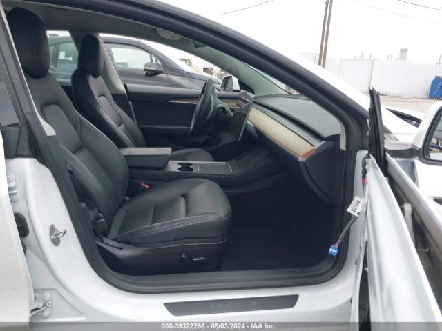 Photo 4 VIN: 5YJ3E1EB7NF227824 - TESLA MODEL 3 