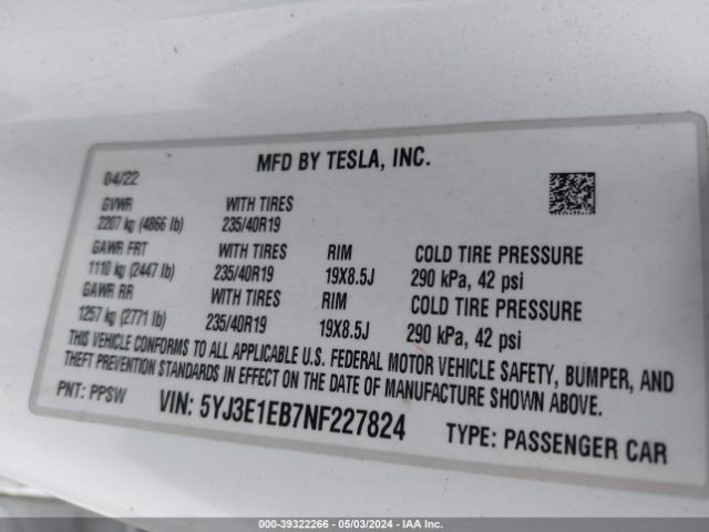 Photo 8 VIN: 5YJ3E1EB7NF227824 - TESLA MODEL 3 