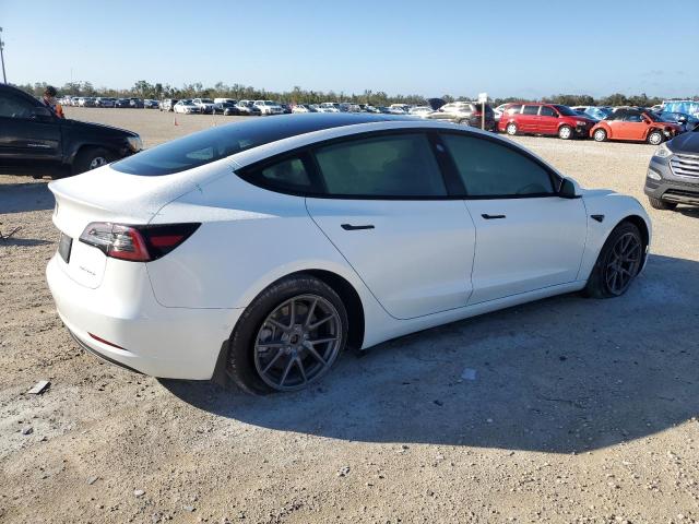 Photo 2 VIN: 5YJ3E1EB7NF258829 - TESLA MODEL 3 