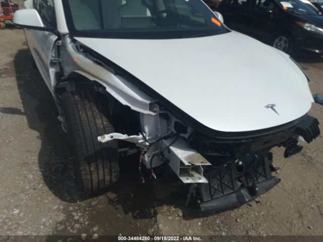 Photo 5 VIN: 5YJ3E1EB7NF269815 - TESLA MODEL 3 