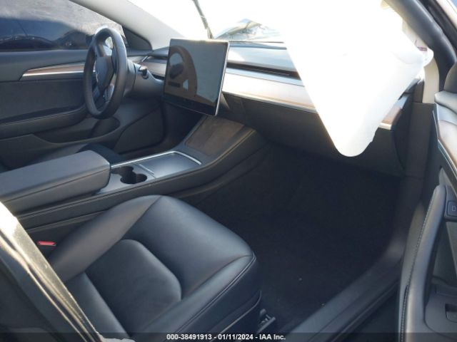 Photo 4 VIN: 5YJ3E1EB7NF272083 - TESLA MODEL 3 