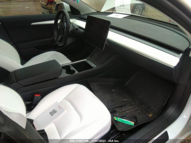 Photo 4 VIN: 5YJ3E1EB7PF621309 - TESLA MODEL 3 