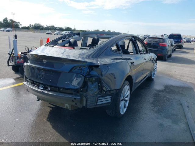 Photo 3 VIN: 5YJ3E1EB8JF068659 - TESLA MODEL 3 