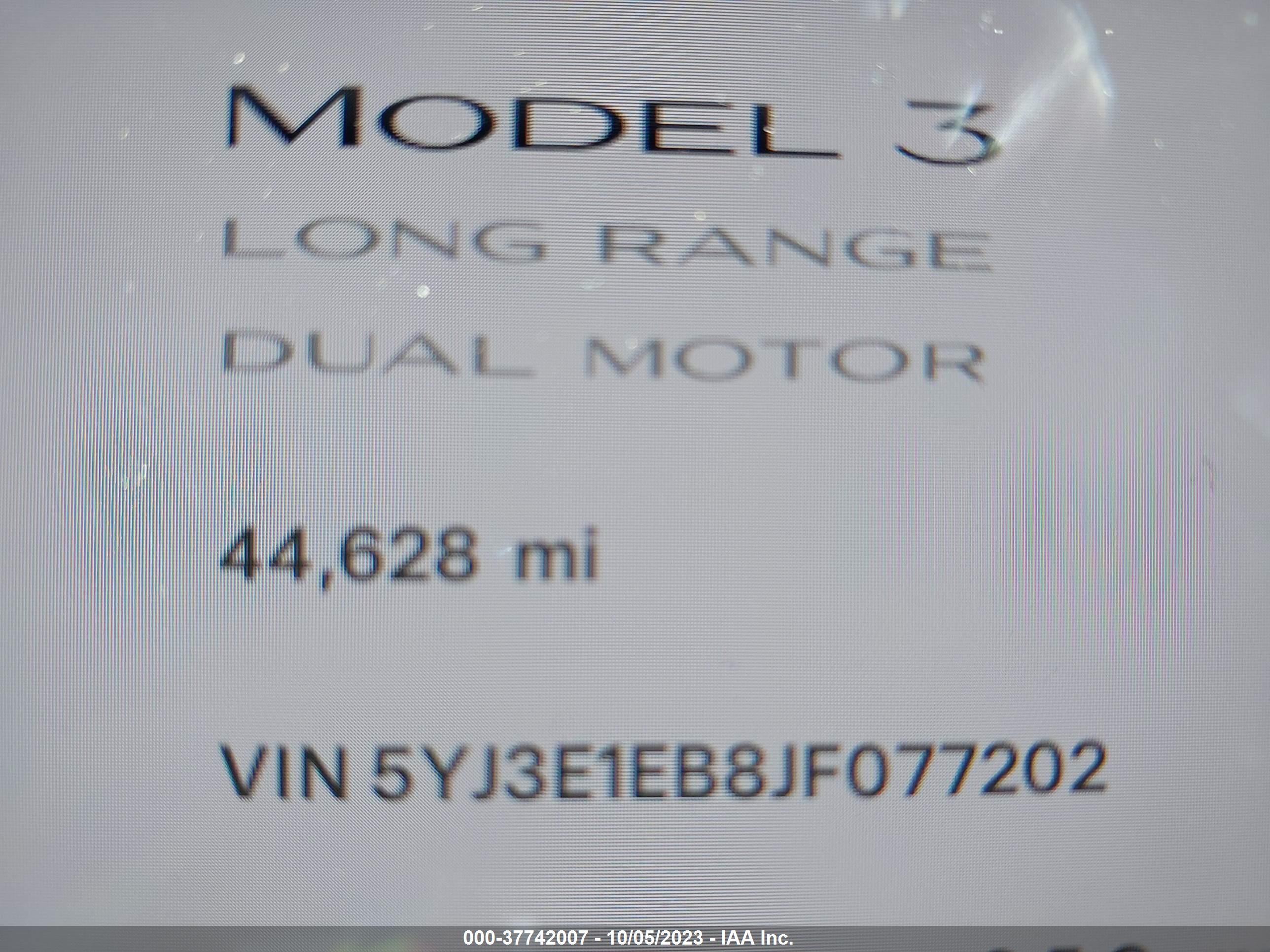 Photo 6 VIN: 5YJ3E1EB8JF077202 - TESLA MODEL 3 