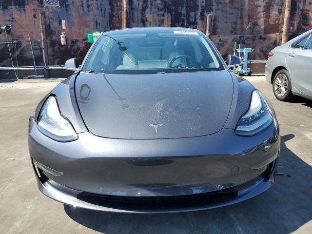 Photo 4 VIN: 5YJ3E1EB8JF085669 - TESLA MODEL 3 