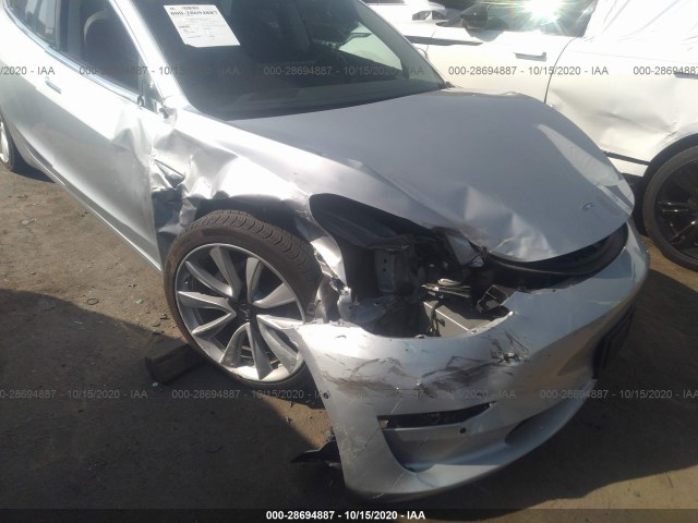 Photo 5 VIN: 5YJ3E1EB8JF091178 - TESLA MODEL 3 