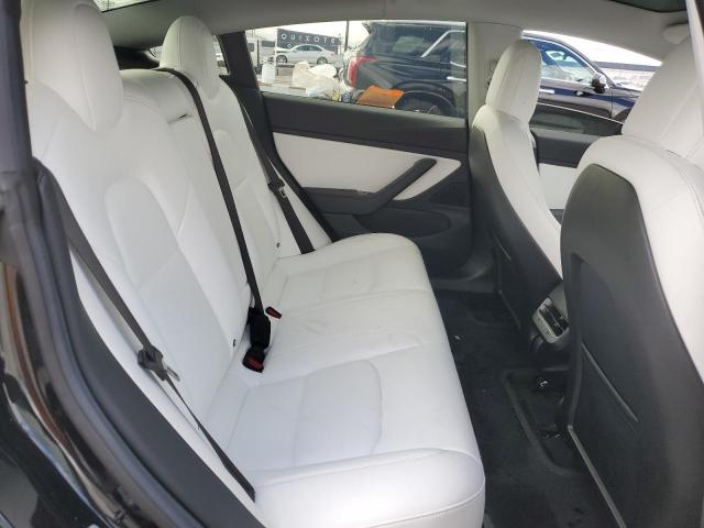 Photo 5 VIN: 5YJ3E1EB8JF099247 - TESLA MODEL 3 