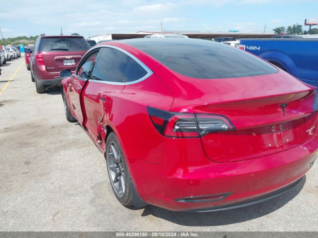 Photo 2 VIN: 5YJ3E1EB8JF099698 - TESLA MODEL 3 