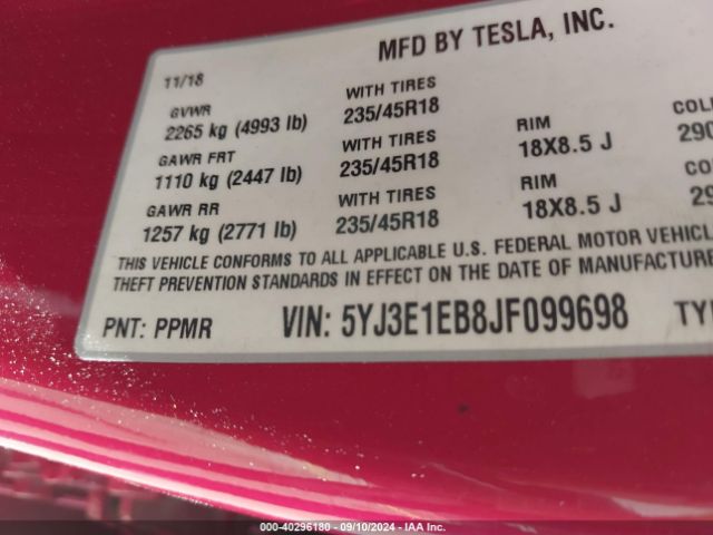 Photo 8 VIN: 5YJ3E1EB8JF099698 - TESLA MODEL 3 