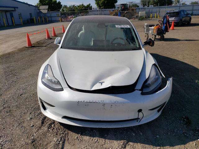 Photo 4 VIN: 5YJ3E1EB8JF100249 - TESLA MODEL 3 