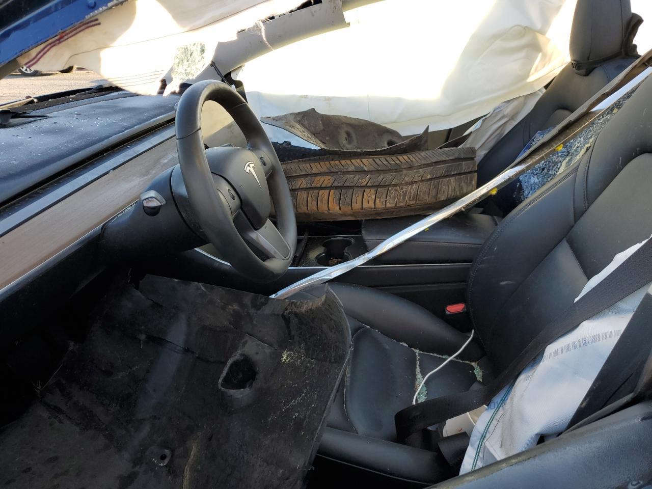 Photo 7 VIN: 5YJ3E1EB8JF133915 - TESLA MODEL 3 