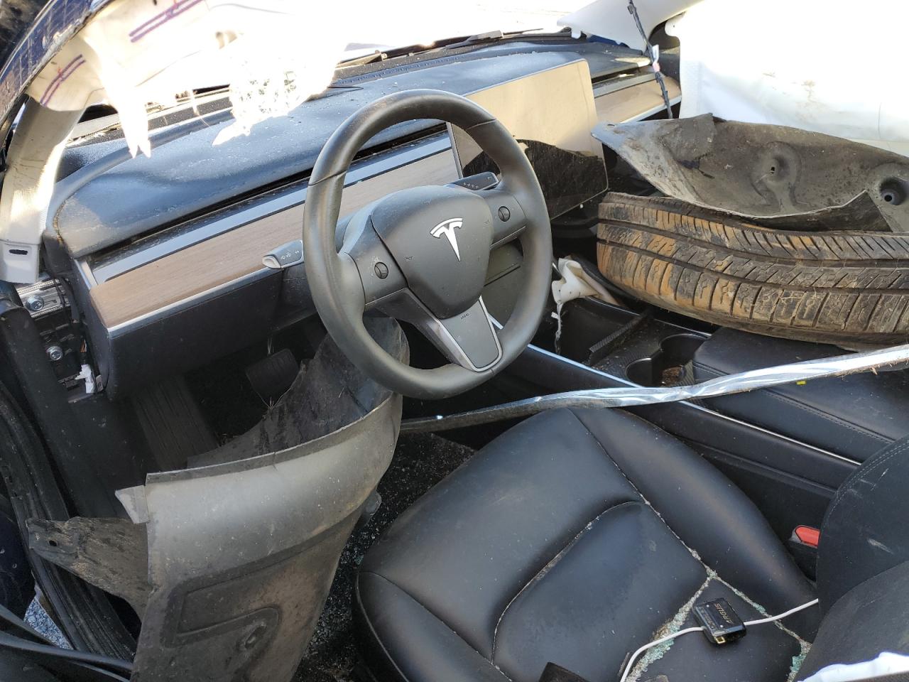 Photo 8 VIN: 5YJ3E1EB8JF133915 - TESLA MODEL 3 