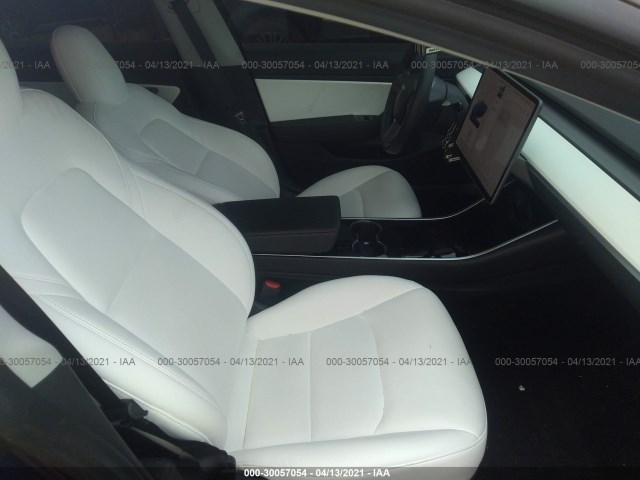 Photo 4 VIN: 5YJ3E1EB8JF134661 - TESLA MODEL 3 