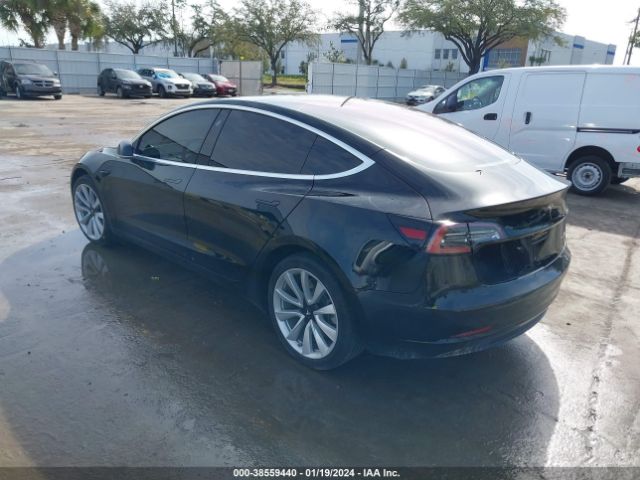 Photo 2 VIN: 5YJ3E1EB8JF170768 - TESLA MODEL 3 