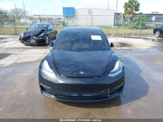 Photo 5 VIN: 5YJ3E1EB8JF170768 - TESLA MODEL 3 