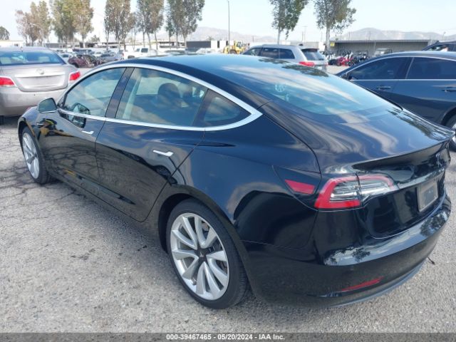 Photo 2 VIN: 5YJ3E1EB8KF388680 - TESLA MODEL 3 