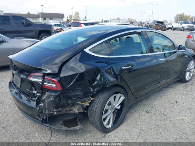 Photo 3 VIN: 5YJ3E1EB8KF388680 - TESLA MODEL 3 