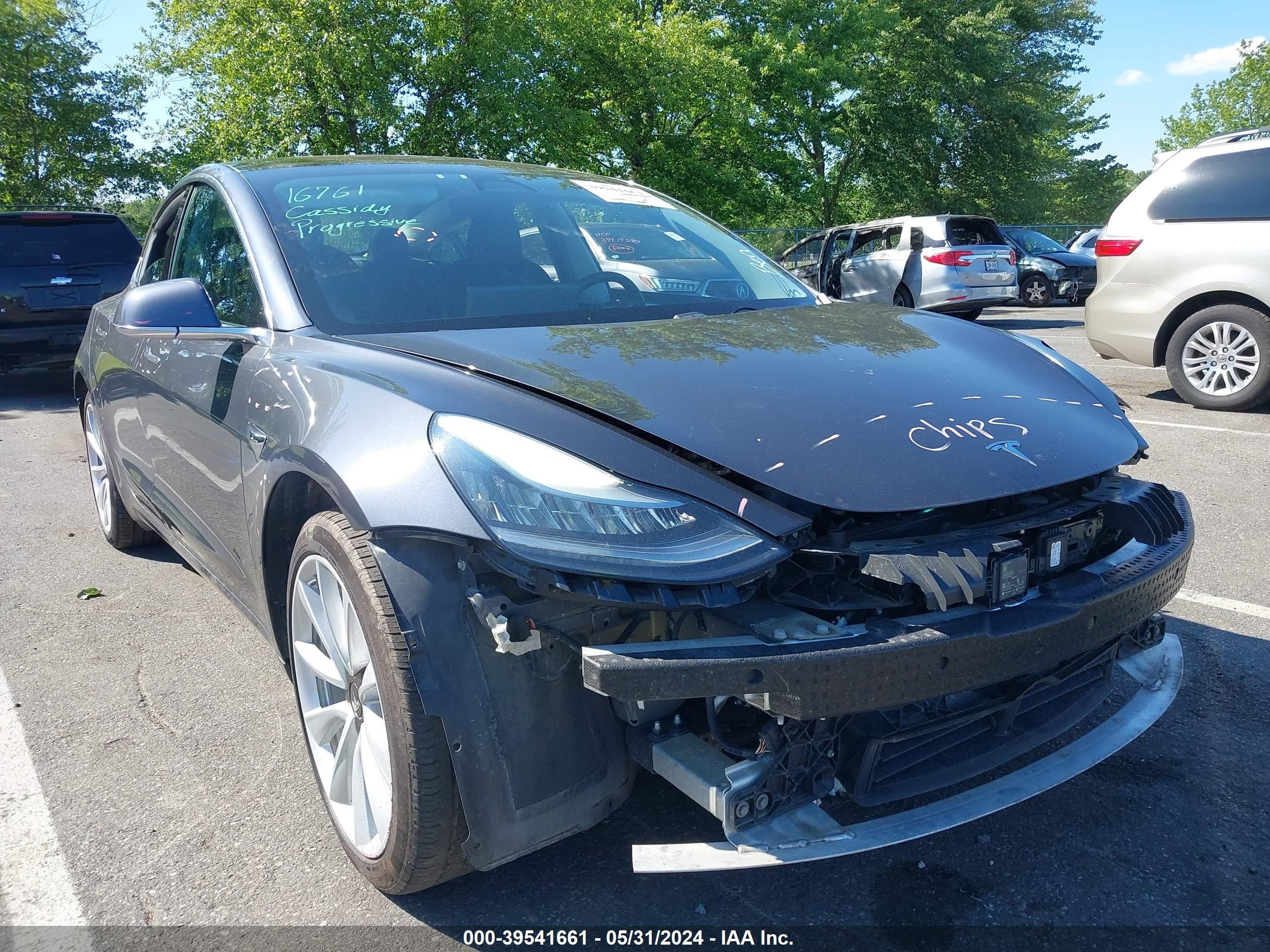 Photo 20 VIN: 5YJ3E1EB8KF390395 - TESLA MODEL 3 