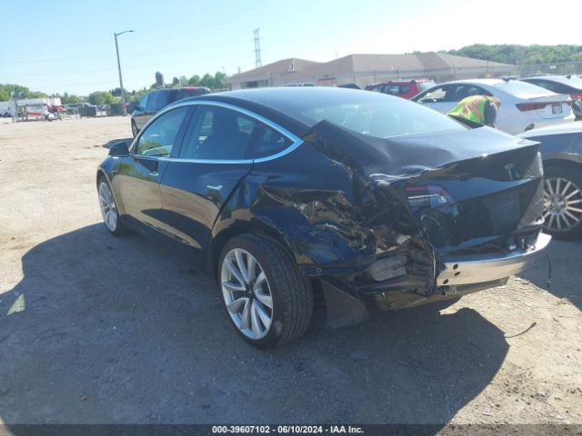 Photo 2 VIN: 5YJ3E1EB8KF453401 - TESLA MODEL 3 