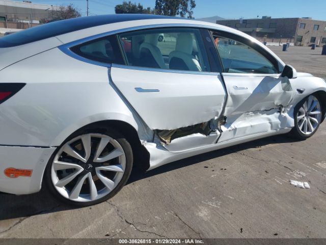 Photo 5 VIN: 5YJ3E1EB8LF622902 - TESLA MODEL 3 