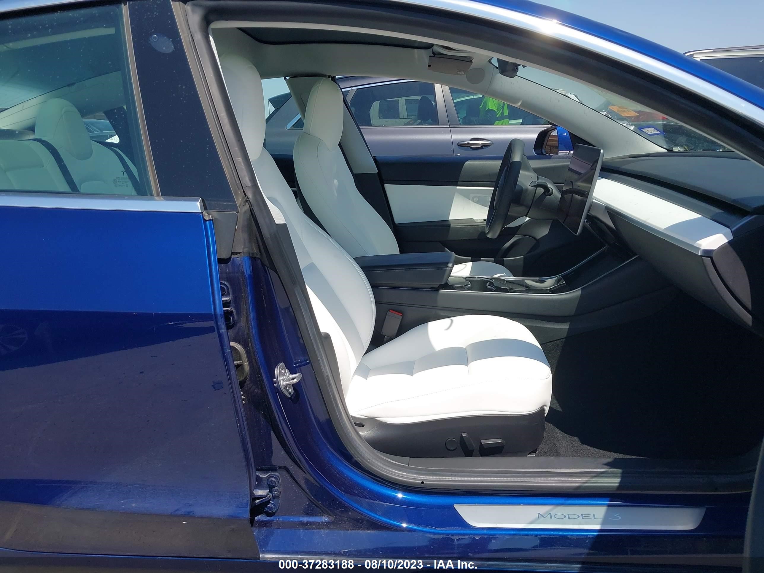 Photo 4 VIN: 5YJ3E1EB8LF745423 - TESLA MODEL 3 