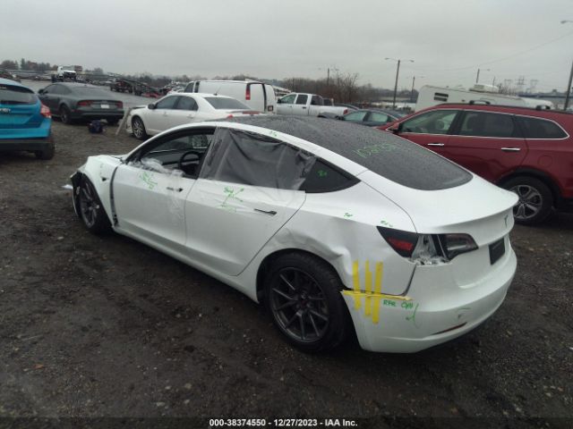 Photo 2 VIN: 5YJ3E1EB8MF035567 - TESLA MODEL 3 