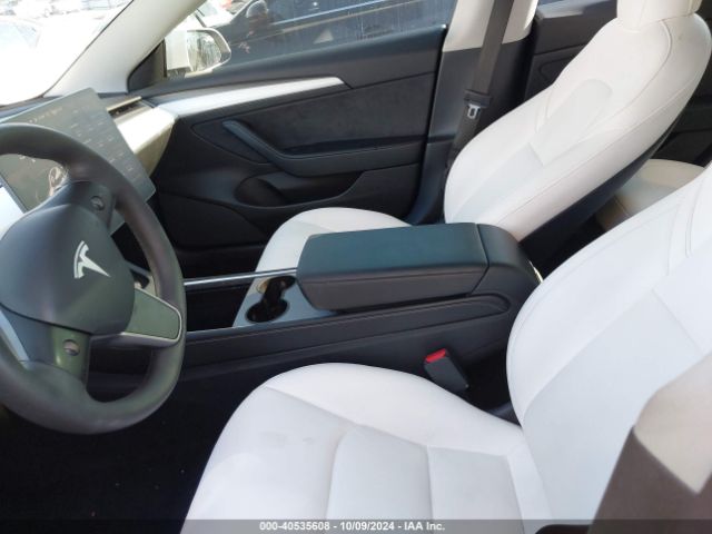 Photo 4 VIN: 5YJ3E1EB8MF999506 - TESLA MODEL 3 