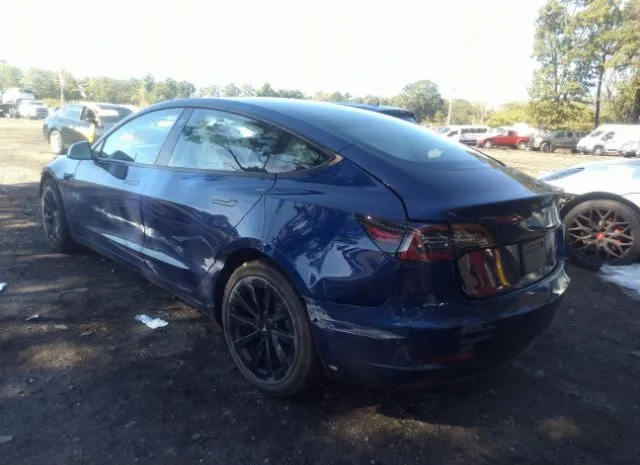 Photo 2 VIN: 5YJ3E1EB8NF111032 - TESLA MODEL 3 