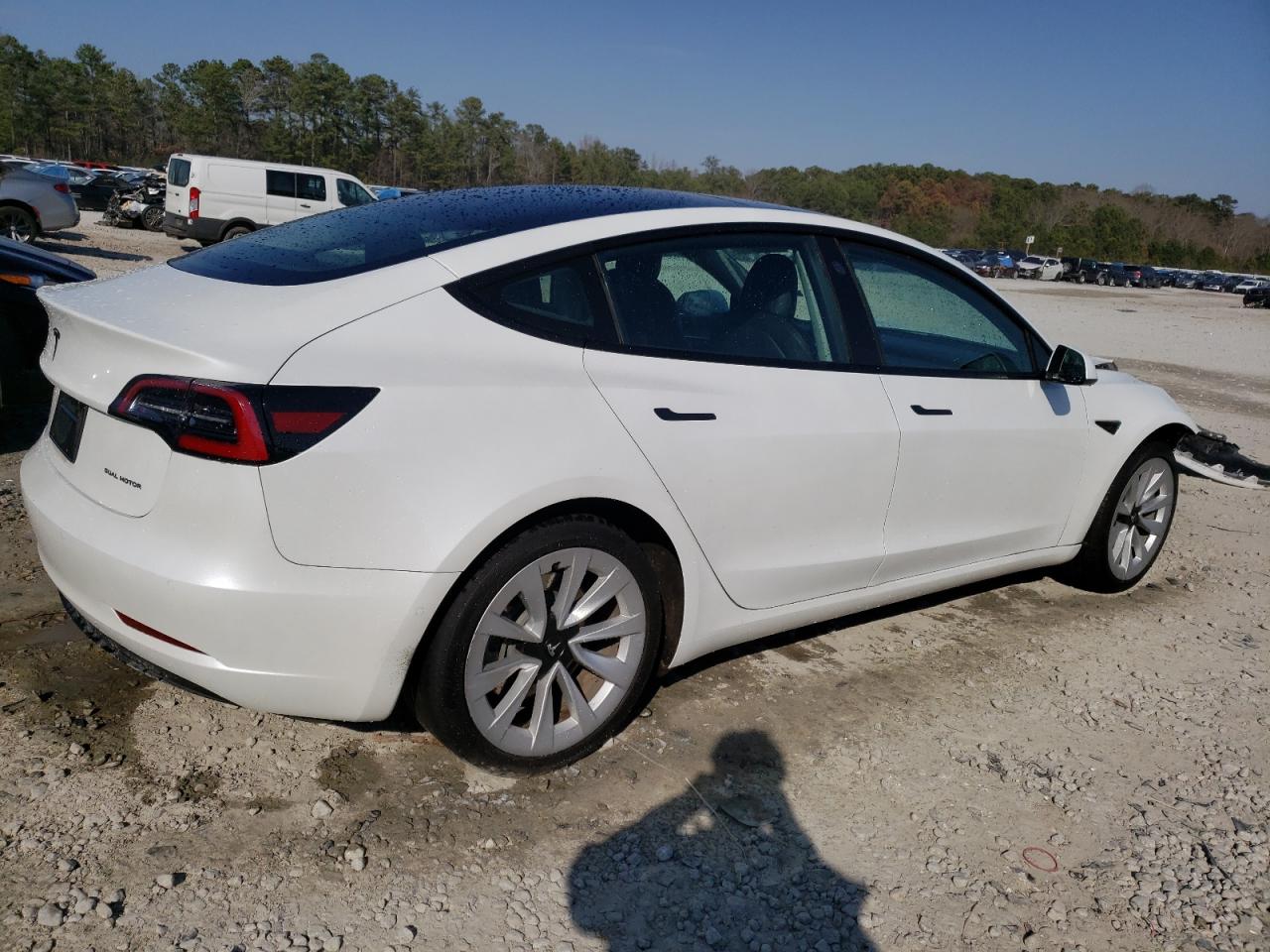 Photo 2 VIN: 5YJ3E1EB8NF123181 - TESLA MODEL 3 