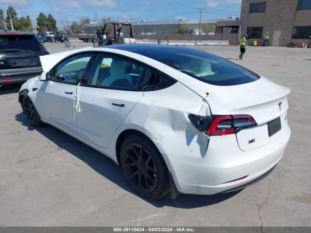 Photo 2 VIN: 5YJ3E1EB8NF125657 - TESLA MODEL 3 