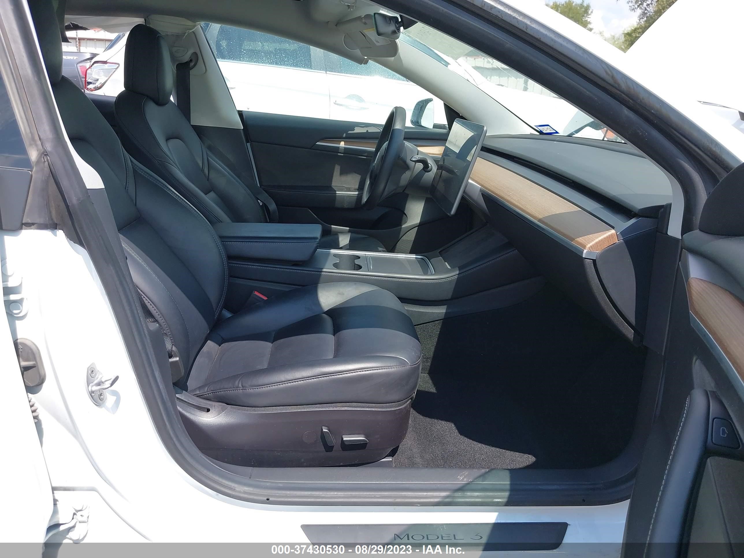 Photo 4 VIN: 5YJ3E1EB8NF129322 - TESLA MODEL 3 