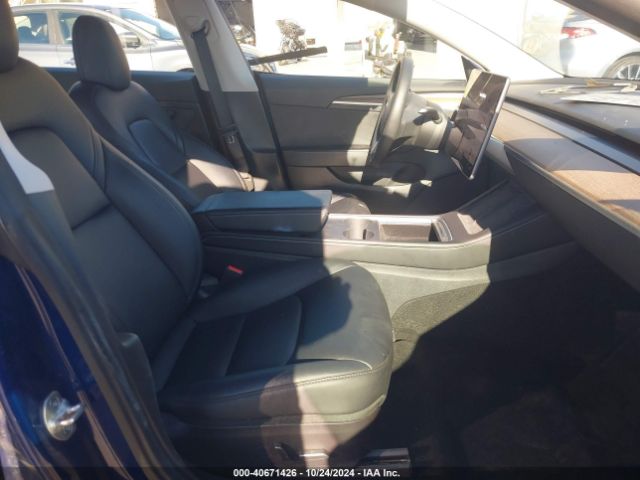 Photo 4 VIN: 5YJ3E1EB8NF179086 - TESLA MODEL 3 