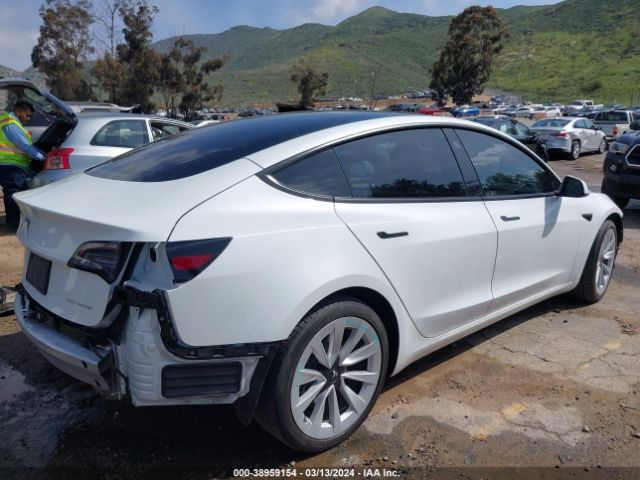 Photo 3 VIN: 5YJ3E1EB8NF211020 - TESLA MODEL 3 