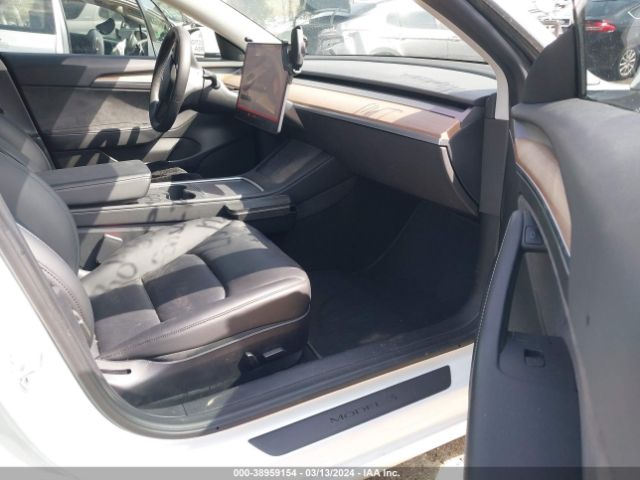 Photo 4 VIN: 5YJ3E1EB8NF211020 - TESLA MODEL 3 