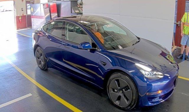 Photo 1 VIN: 5YJ3E1EB8NF236502 - TESLA MODEL 3 