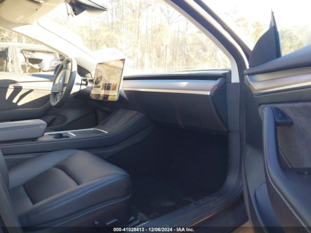 Photo 4 VIN: 5YJ3E1EB8NF255597 - TESLA MODEL 3 