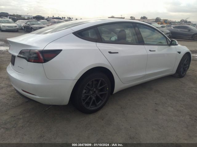 Photo 3 VIN: 5YJ3E1EB8NF299843 - TESLA MODEL 3 