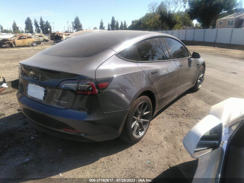 Photo 3 VIN: 5YJ3E1EB8NF353500 - TESLA MODEL 3 