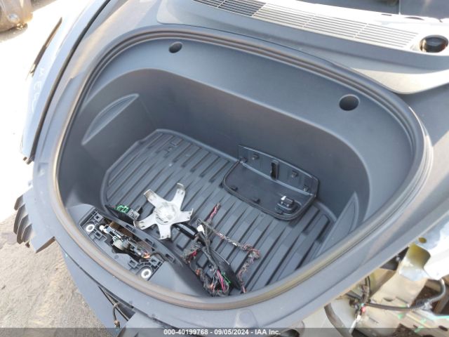 Photo 9 VIN: 5YJ3E1EB8PF710743 - TESLA MODEL 3 