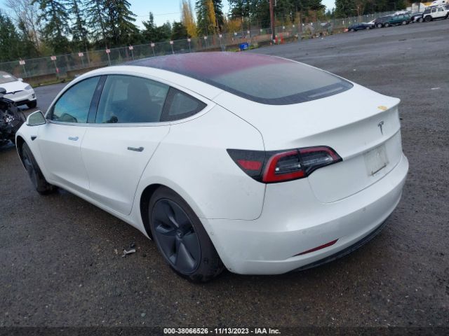 Photo 2 VIN: 5YJ3E1EB9JF054687 - TESLA MODEL 3 