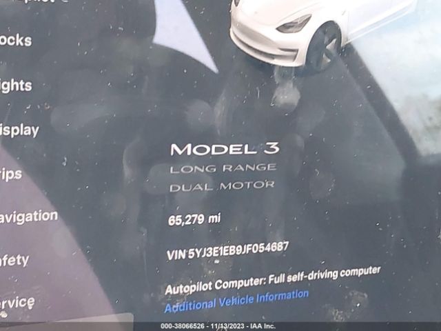 Photo 6 VIN: 5YJ3E1EB9JF054687 - TESLA MODEL 3 