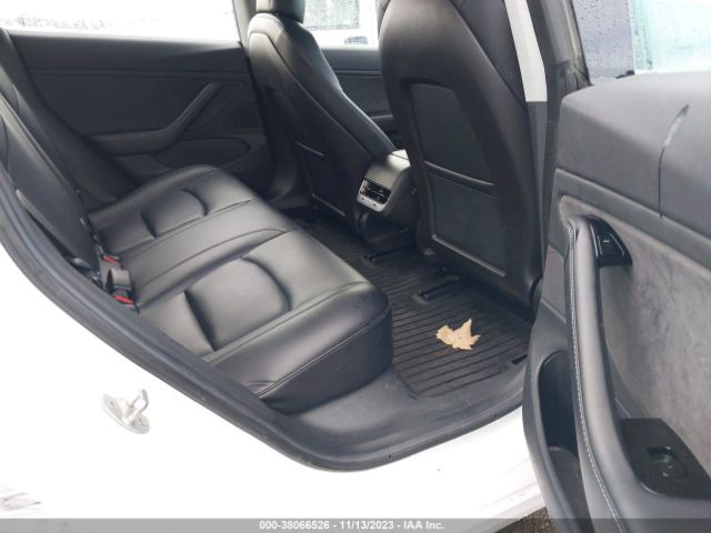 Photo 7 VIN: 5YJ3E1EB9JF054687 - TESLA MODEL 3 