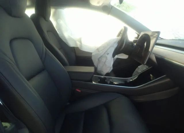 Photo 4 VIN: 5YJ3E1EB9JF083638 - TESLA MODEL 3 